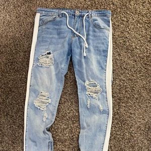 Skinny distressed jeans